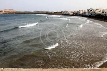 Un paseo con ensoñación en el inicio del verano por la costa de Telde (Reportaje gráfico Jesús Ruiz Mesa)